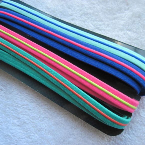 Scunci Everyday & Active No Slip Silicone No Metal Damage Comfy Head Bands Black - Picture 15 of 16